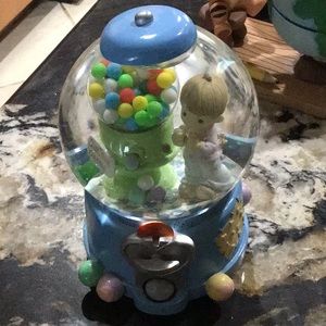 Precious moments water globe